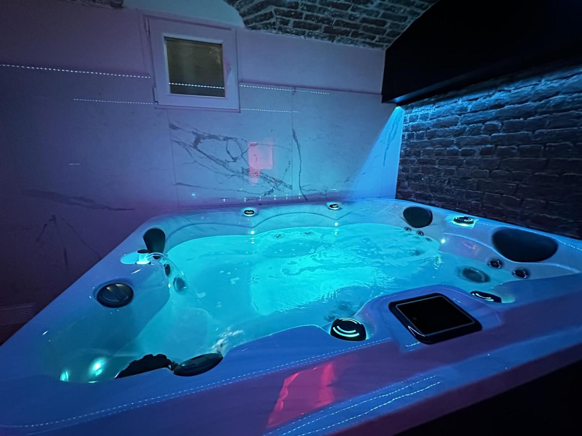 Le Bijou - Appartement, Sauna Et Jacuzzi - Lila Exterior foto