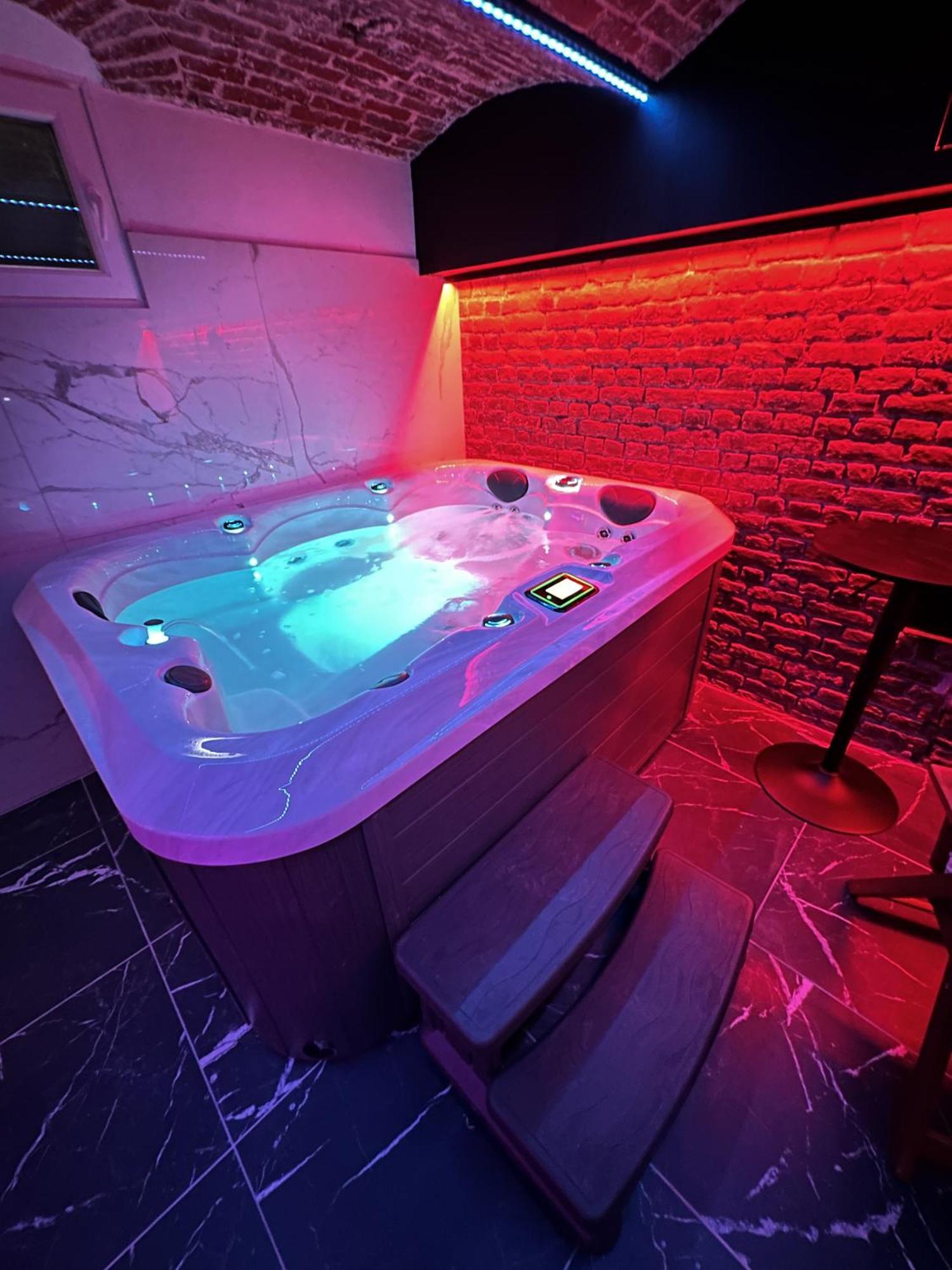 Le Bijou - Appartement, Sauna Et Jacuzzi - Lila Exterior foto